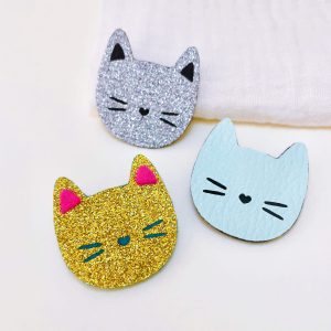 Broche Chat